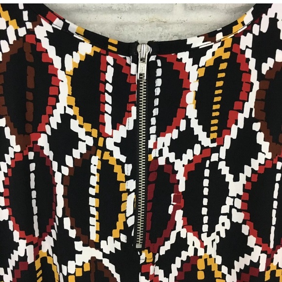 Worthington geometric print top exposed zipper - Picture 5 of 7